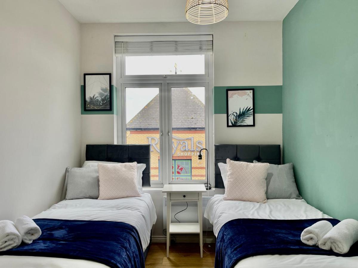 City Centre Gem In Southend Near The Beach, Station And Parking Apartment Luaran gambar